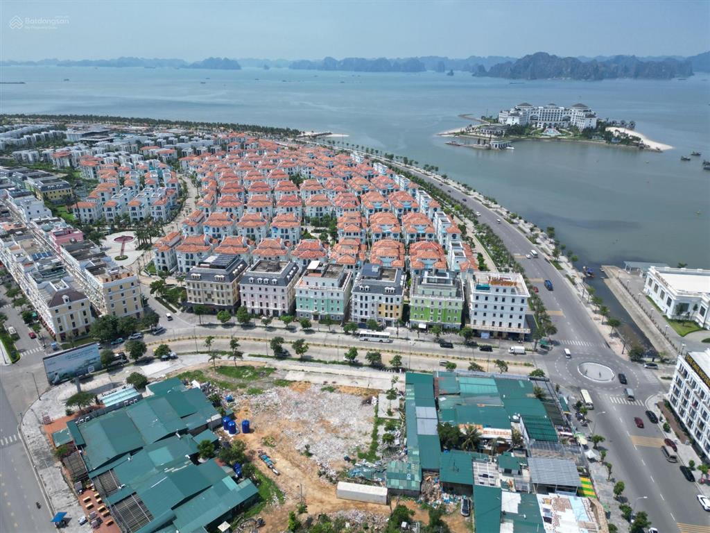 Đất khách sạn 4000m2. view biển trung tâm bãi cháy