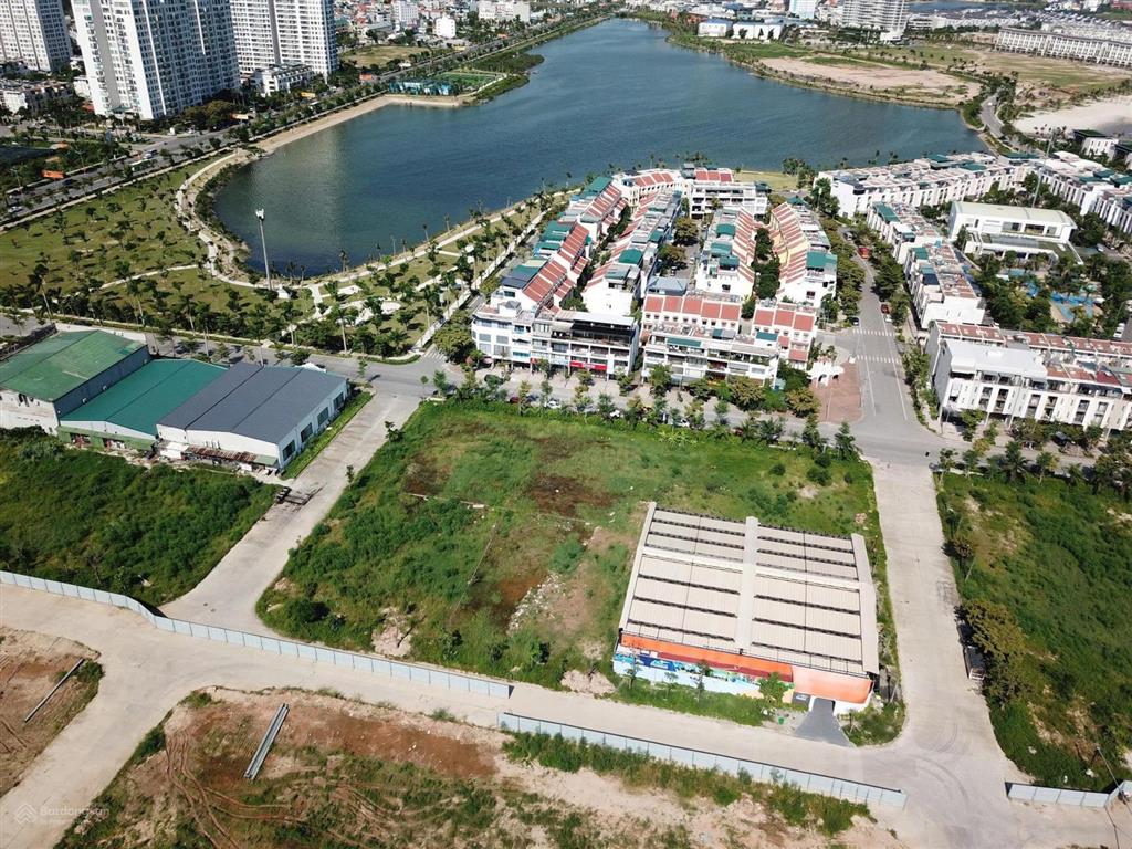 Bán đất khách sạn dt 1000m2 dịch vụ thương mại lâu dài trung tâm mới bãi cháy