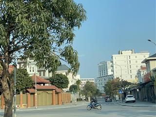 Chính chủ gửi bán ô đất biệt thự 350m2 trung tâm cột 8 gần bãi tắm hòn gai