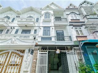 Nhà xây kiên cố đẹpvị trí đẹp giá tốtgần cầu phú xuânđường 6mxe hơi vào nhà1trệt 2lầu 4pn