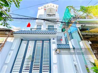 Bán nhà có phòng tầng trệt cho người lớn tuổi  mặt tiền hẻm  dt 4x28m  1trệt 2lầu 4pn  giá tốt