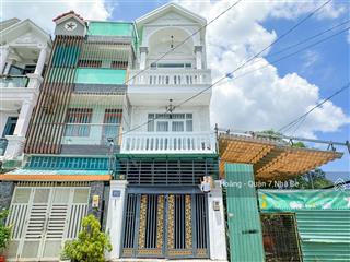 Nhà mặt tiền đường 10mvị trí đẹp thuận tiện kinh doanh mua bán đa ngànhđường xe tải thông thoáng
