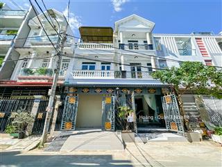 Bán nhà mặt tiền hẻm xe hơi thôngngang 9 dài 10mxây 1trệt 2lầu 3pn 3wcnhà đẹp gara xe hơi