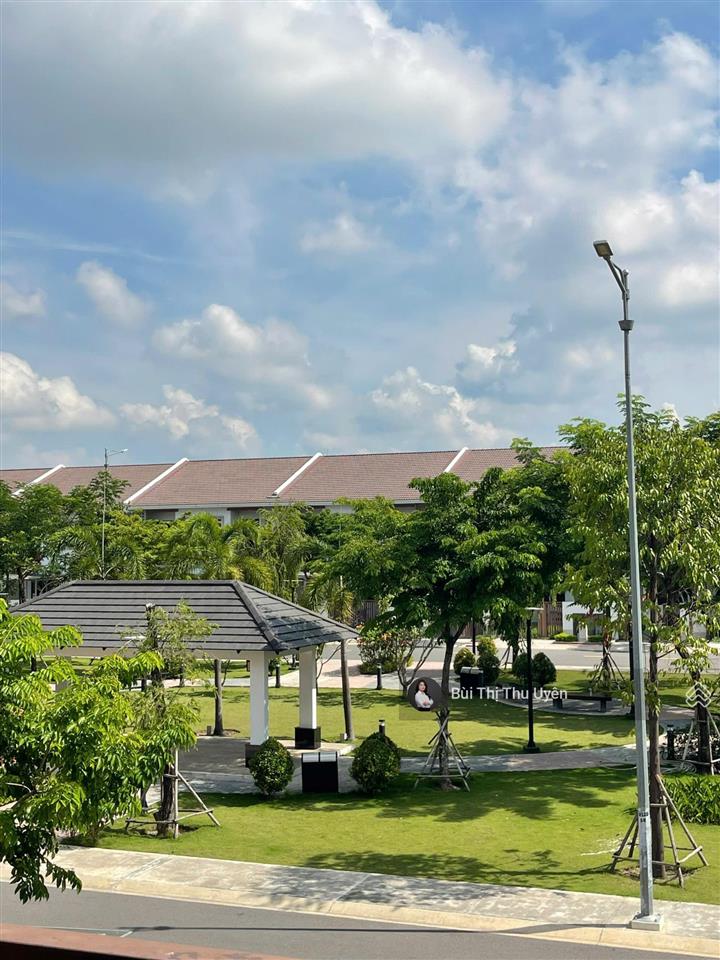 Duy nhất 1 căn nhà 2 tầng full sổ hồng giá cực rẻ