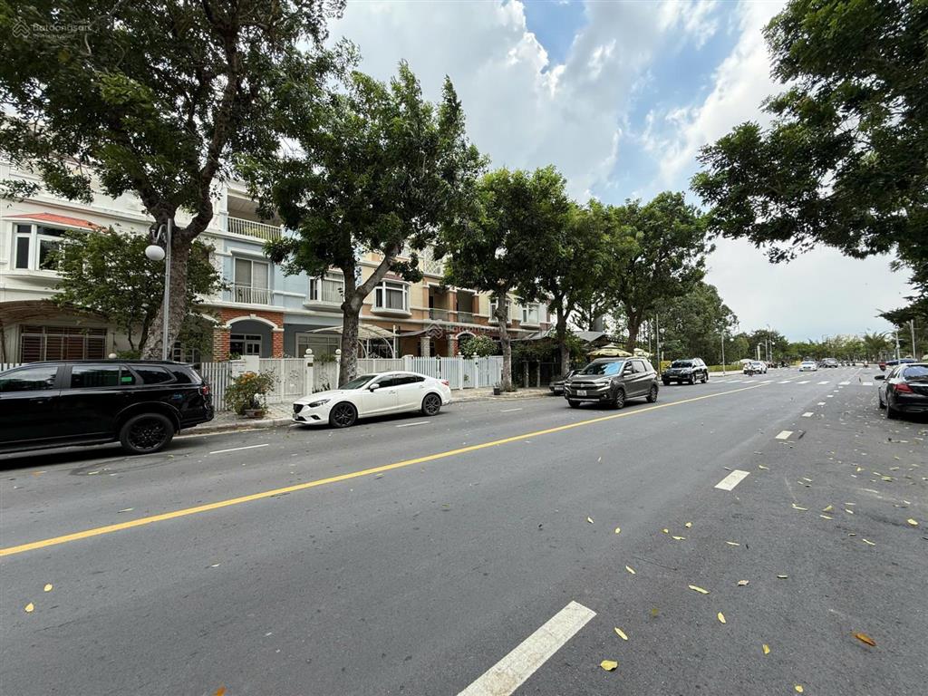 Em bán căn nhà q7 đầu tư sinh lời tại kdc phú mỹ hưng