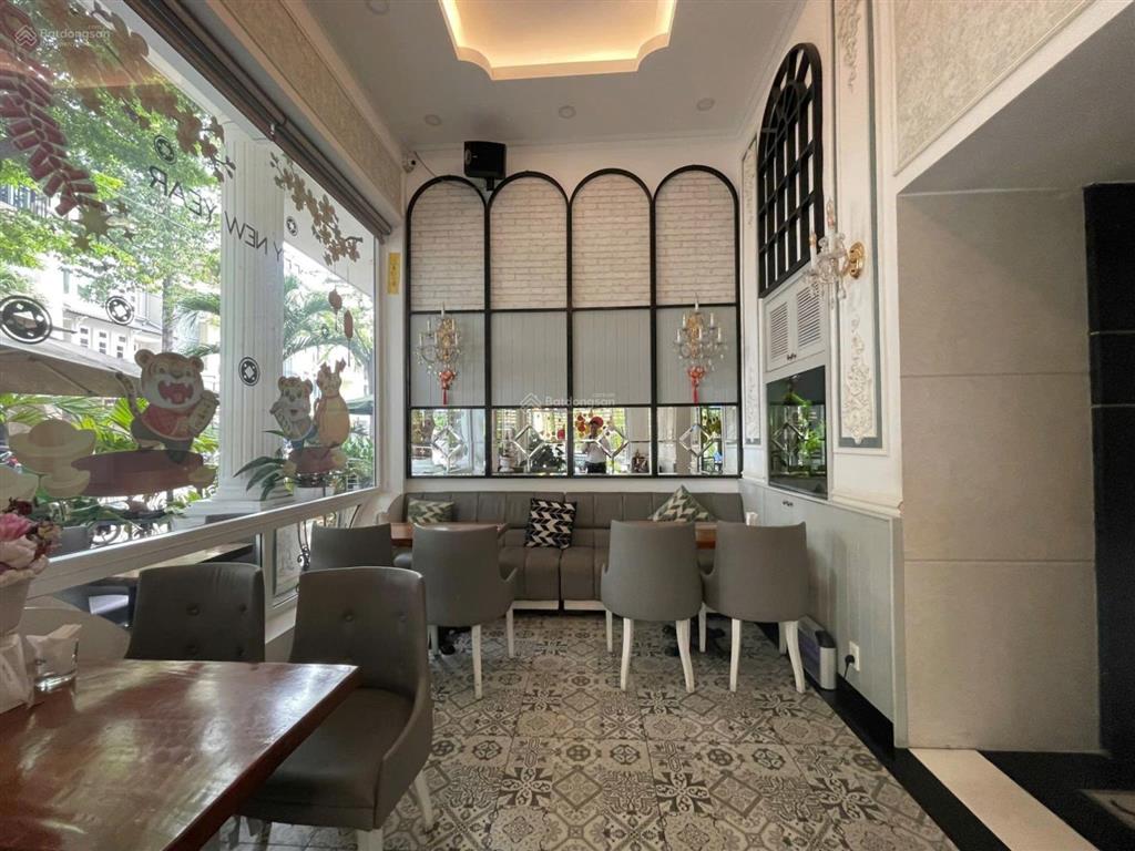 Em bán căn hộ dịch vụ góc đẹp bùi bằng đoàn phường tân phong quận 7 hồ chí minh