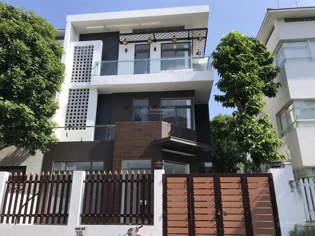 Em bán biệt thự mỹ hưng quận 7 hồ chí minh cách hồ bán nguyệt và cresent 500m