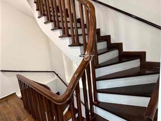 Nhà view công viên phần lăng2 kề góc
