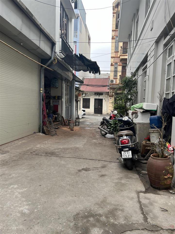 Chính chủ gửi bán đất tại ngô gia tự, việt hưng, long biên, hà nội, ngõ 4m, mt 4,4m 11,6 tỷ, 102m2