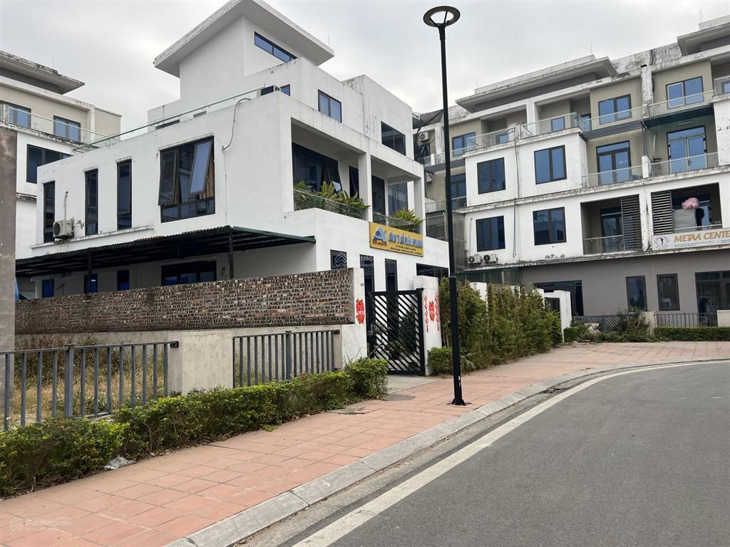 Chính chủ gửi bán btđl kđt đặng xá kề da green little town, dt 350m2 mặt tiền 18m giá chỉ 109tr/m2