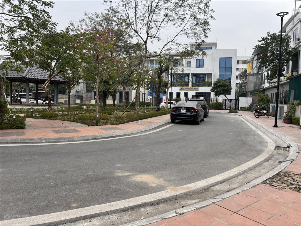 Chính chủ gửi bán btđl kđt đặng xá kề da green little town, dt 350m2 mặt tiền 18m giá chỉ 109tr/m2