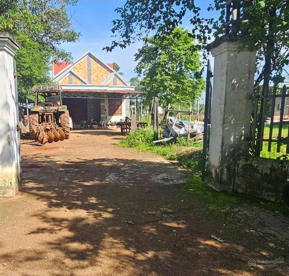 Ngộp bán nhà đất thị trấn ngãi giao, đất nở hậu, nhà mới còn đẹp