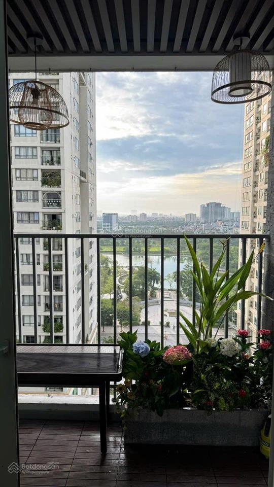 Siêu hiếm!!! bán căn chung cư 2pn, toà n03t2 taseco. ban công view trọn hồ ngoại giao đoàn.