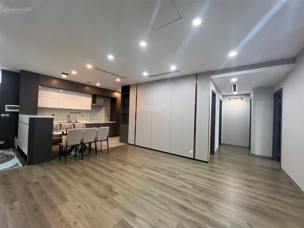 Cần bán căn góc 3pn chung cư ngoại giao đoàn n03  t2 taseco 121m2. giá ưu đãi nhất thị trường