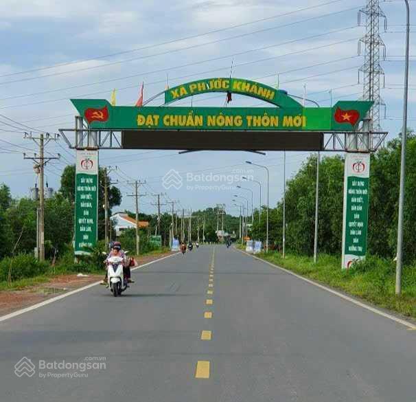 Kẹt tiền bán gấp mảnh 1.300m2 cln (2650), đường xe hơi ngay đầu xã, cách quận 2 6km, giá 2.3tr/m2