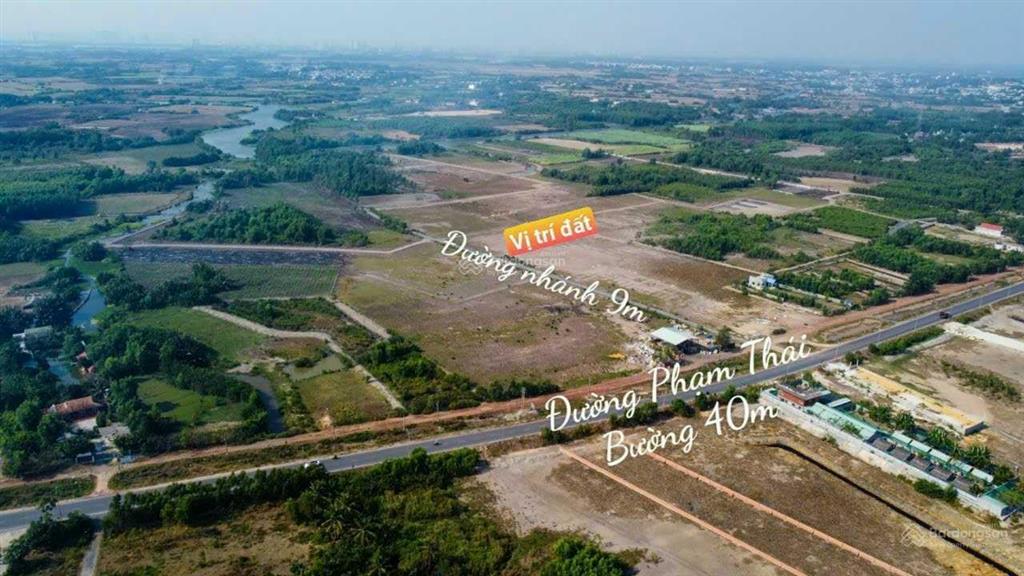 Kẹt tiền bán gấp mảnh 1.300m2 cln (2650), đường xe hơi ngay đầu xã, cách quận 2 6km, giá 2.3tr/m2