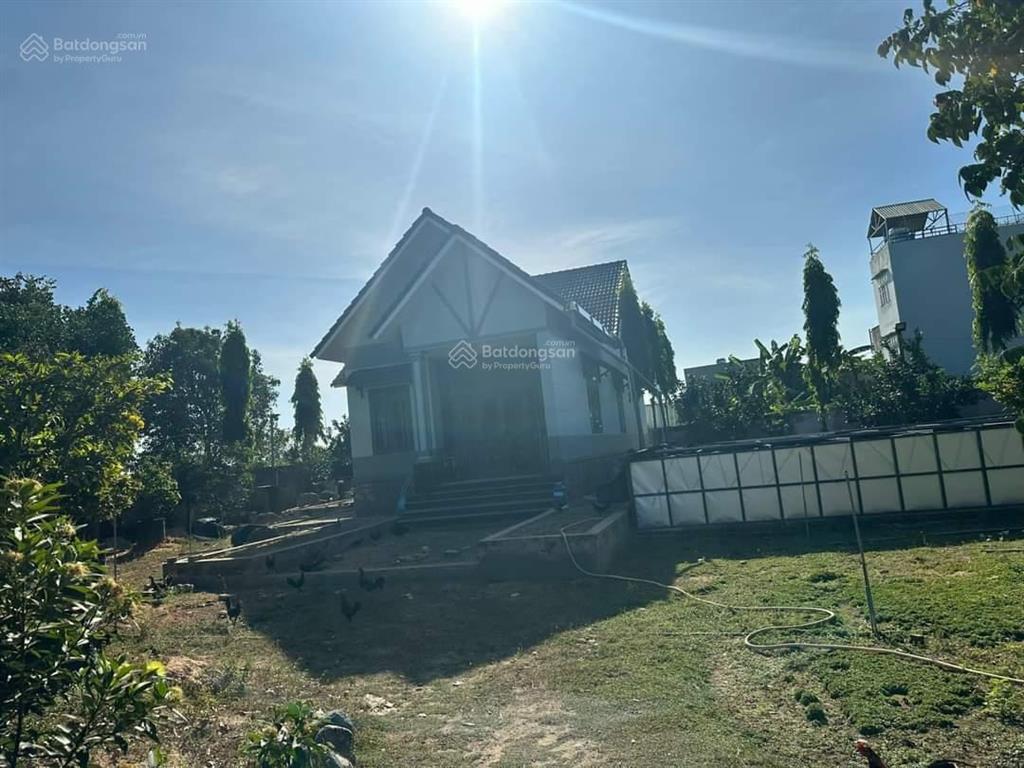 Kẹt tiền trả nh cần bán lô góc 2 mt phan văn đáng, cách q2 2km. 2500m2 qh ont. giá thương lượng