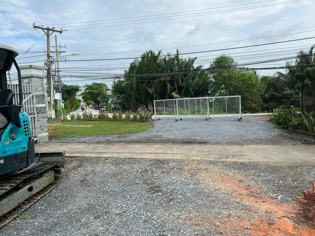 Kẹt tiền trả nh cần bán lô góc 2 mt phan văn đáng, cách q2 2km. 2500m2 qh ont. giá thương lượng