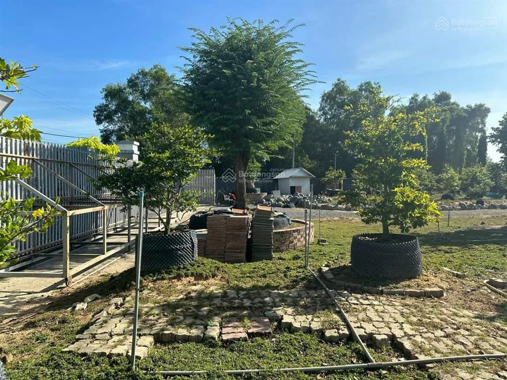 Kẹt tiền trả nh cần bán lô góc 2 mt phan văn đáng, cách q2 2km. 2500m2 qh ont. giá thương lượng
