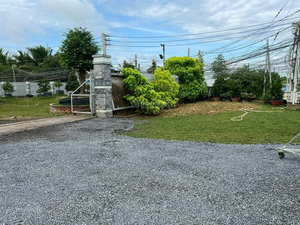 Kẹt tiền trả nh cần bán lô góc 2 mt phan văn đáng, cách q2 2km. 2500m2 qh ont. giá thương lượng