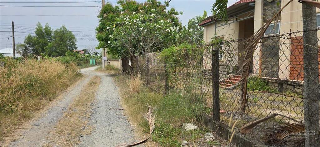 Lô vip 1.788m2 sẵn thổ, đường 6m, khu biệt thự. ngay nút giao vành đai 3  cao tốc. giá 3.5tr/m2