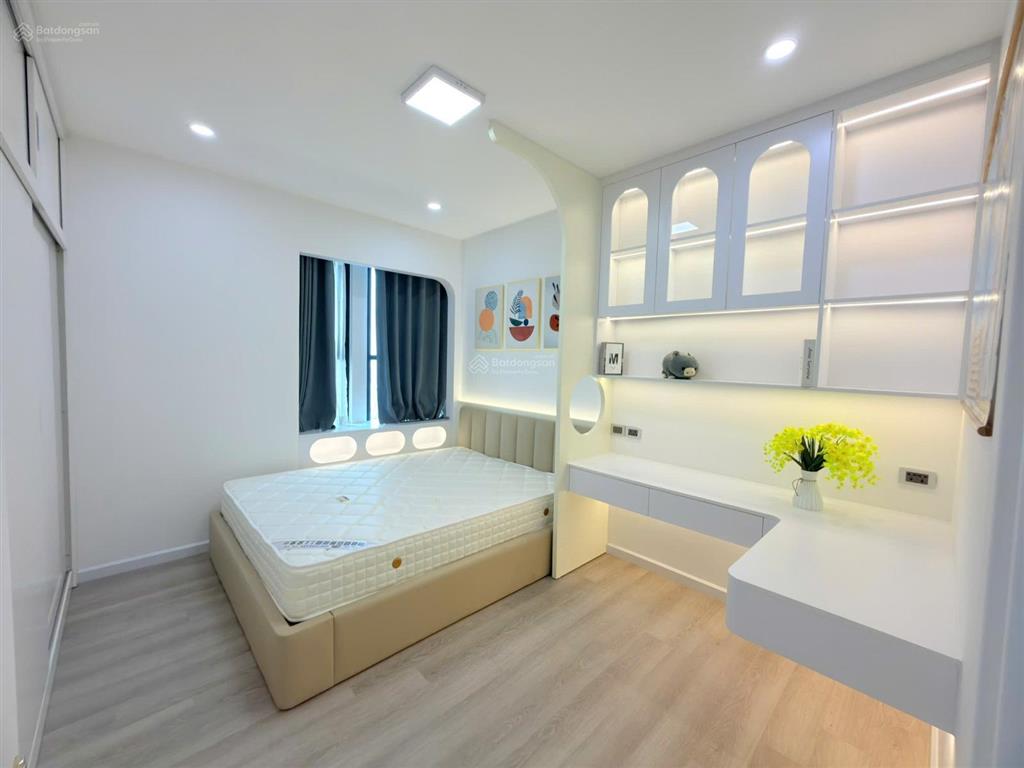 Nhà đẹp nội thất xịn  giá thật  căn góc 3 ngủ tầng trung đẹp goldmark city.  0339 993 ***