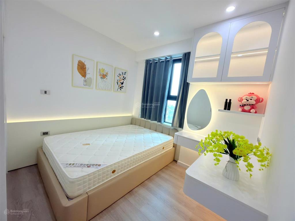 Nhà đẹp nội thất xịn  giá thật  căn góc 3 ngủ tầng trung đẹp goldmark city.  0339 993 ***