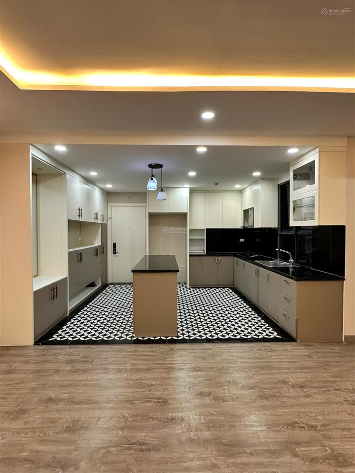 Em bán căn hộ 4 phòng ngủ hướng mát chỉ nhỉnh 11 tỷ giá cực tốt tại goldmark city ( duy nhất 1 căn)