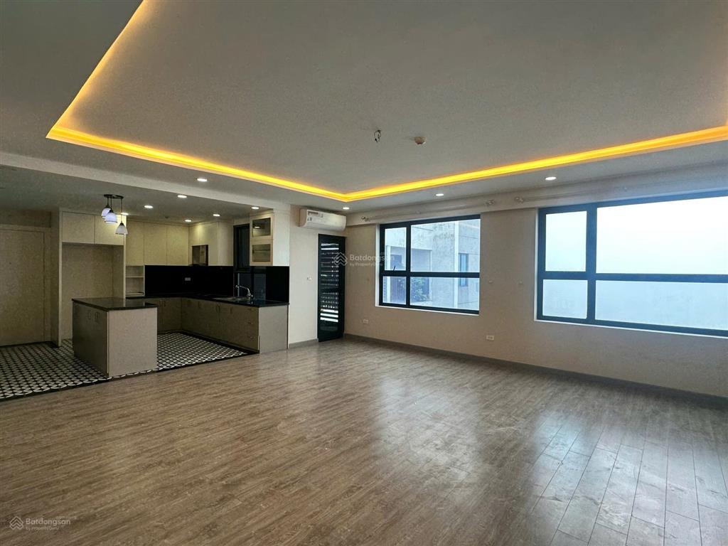 Em bán căn hộ 4 phòng ngủ hướng mát chỉ nhỉnh 11 tỷ giá cực tốt tại goldmark city ( duy nhất 1 căn)