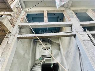 Siêu phẩm ngọc hồi nhà mới  mặt ngõ thông  cách phố 30m  bến xe nước ngầm 200m