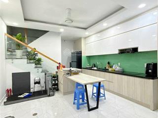 958 lạc long quân  5 tầng mới đẹp đầy đủ nội thất  ngang 4.6m.