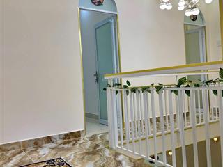 Nhà đẹp full nội thất  3 phòng ngủ (có pn dưới trệt)  36m2 ngang 4.5m.