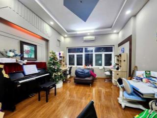 Bán nhà man bồi gốc găng, ba la, hà đông. 50m2, 5 tầng , giá 12,3 tỷ. phân lô vỉa hè