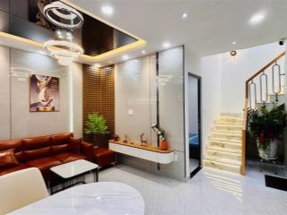 Bán nhà mới vào ở ngay tại khu phan xích long, 6 tỷ, 30m2, 2pn, 2wc, đẹp mê ly . 0932 723 *** tâm