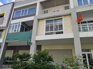 Bán nhà phố cạnh truờng ngô thời nhiệm. thành phố mới. nhà 3 lầu. giá chỉ 7ty5