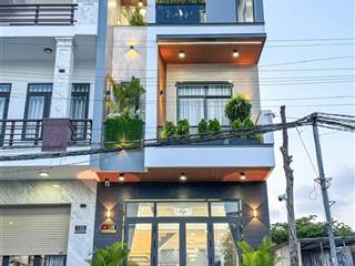 Bán gấp nhà 2 lầu đường 8m gần kdl đại nam  tp.thủ dầu một  bình dương  giảm giá bán nhanh