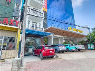 Chính chủ bán nhà 5 tầng mặt tiền hhg có thang máy đang cho thuê 40tr/tháng  0938 822 ***