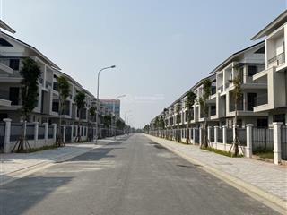 Bán biệt thự centa riverside, 10,3 tỷ, 180m2, hàng hiếm vsip, từ sơn, bắc ninh