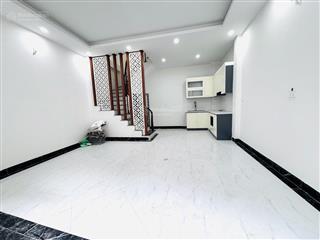 Hơn 7 tỷ, bán nhà riêng phố trương định, 45m2, 6 tầng, ngõ thông 3m, nhà mới, 4 p ngủ khép kín