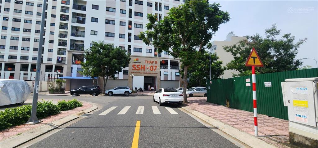 Lô đất đẹp đối diện công viên lớn, gần tòa chung cư, hướng đông nam mát mẻ. kđt lê hồng phong 1