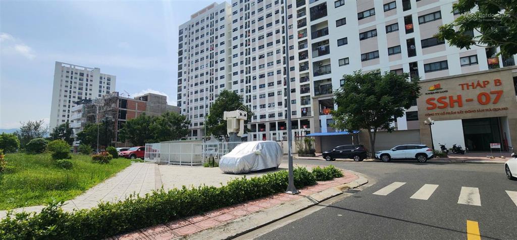 Lô đất đẹp đối diện công viên lớn, gần tòa chung cư, hướng đông nam mát mẻ. kđt lê hồng phong 1