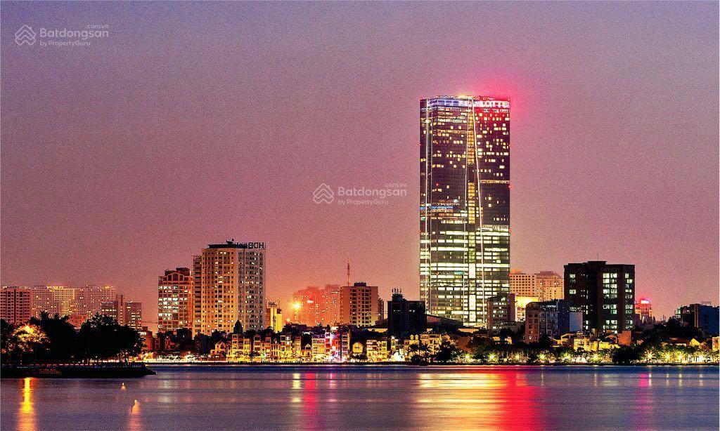 Cần bán khách sạn mặt phố hàng gà, hoàn kiếm. dt sổ 148,5m2 x 9t, mt 8m. vị trí đẹp, sát hàng điếu