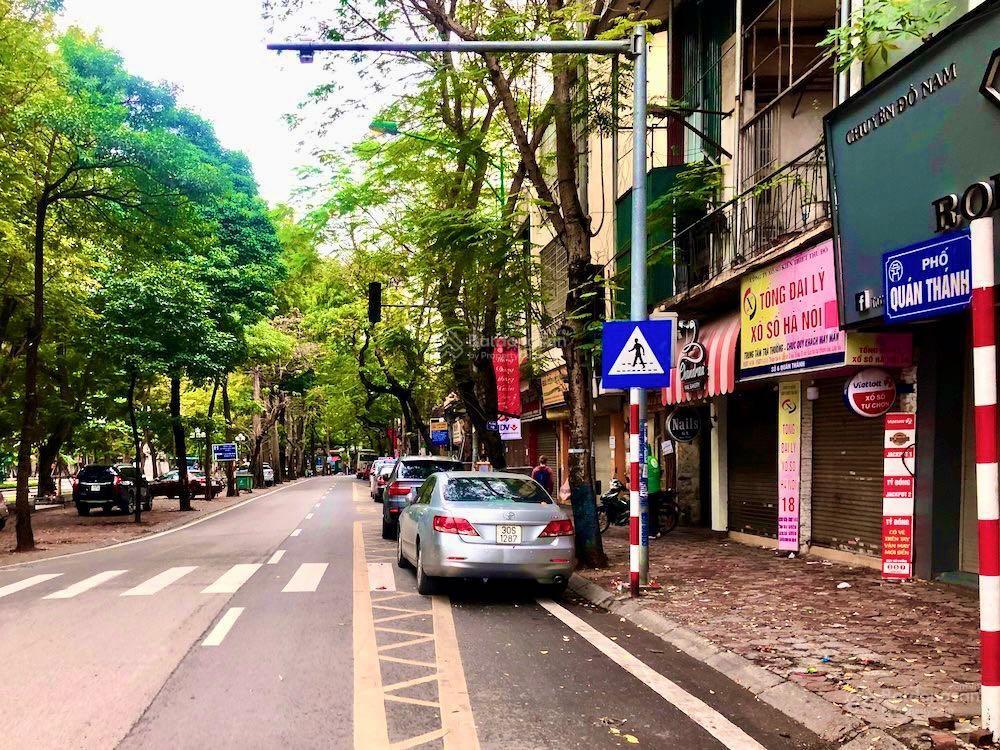 Cần bán nhà mặt phố quán thánh, quận ba đình. dt 165m2 x 5t, mt 8m. vị trí đoạn đẹp đầu phố sầm uất
