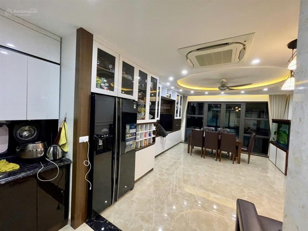 Cần bán nhà phố phan chu trinh, hoàn kiếm. dt sổ 55m2 x 9t, mt 4,2m. thang máy  cách mp đúng 30m