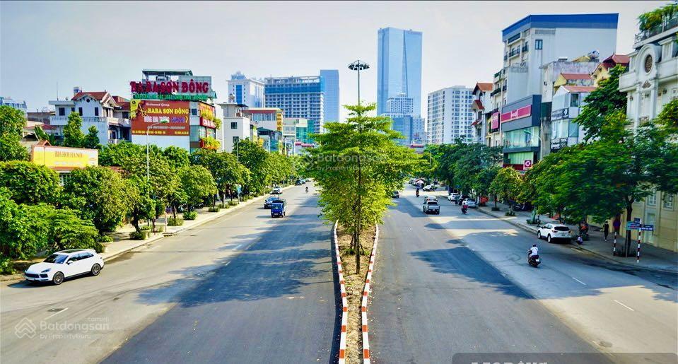 Cần bán nhà mặt phố đào tấn, ba đình. dt sổ 102m2 x 4t, mt 6m. vị trí nhà đẹp nhất phố. vỉa hè rộng