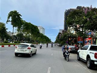 Cần bán nhà mặt phố võ chí công, tây hồ. dt sổ 155m2 x mt 8,5m. vị trí cực đẹp  vỉa hè rộng 10m