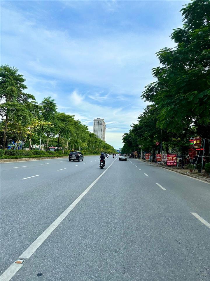 Cần bán nhà mặt ngõ to phố võ chí công, q.tây hồ. dt 80m2 x 7tầng, mt 7m. đường 3 ôtô tránh nhau
