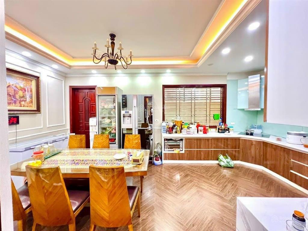 Cần bán nhà mặt ngõ phố đào tấn, quận ba đình. dt sổ 120m2 x 6t, mt 6m. đường ôtô tránh, nhà gần mp
