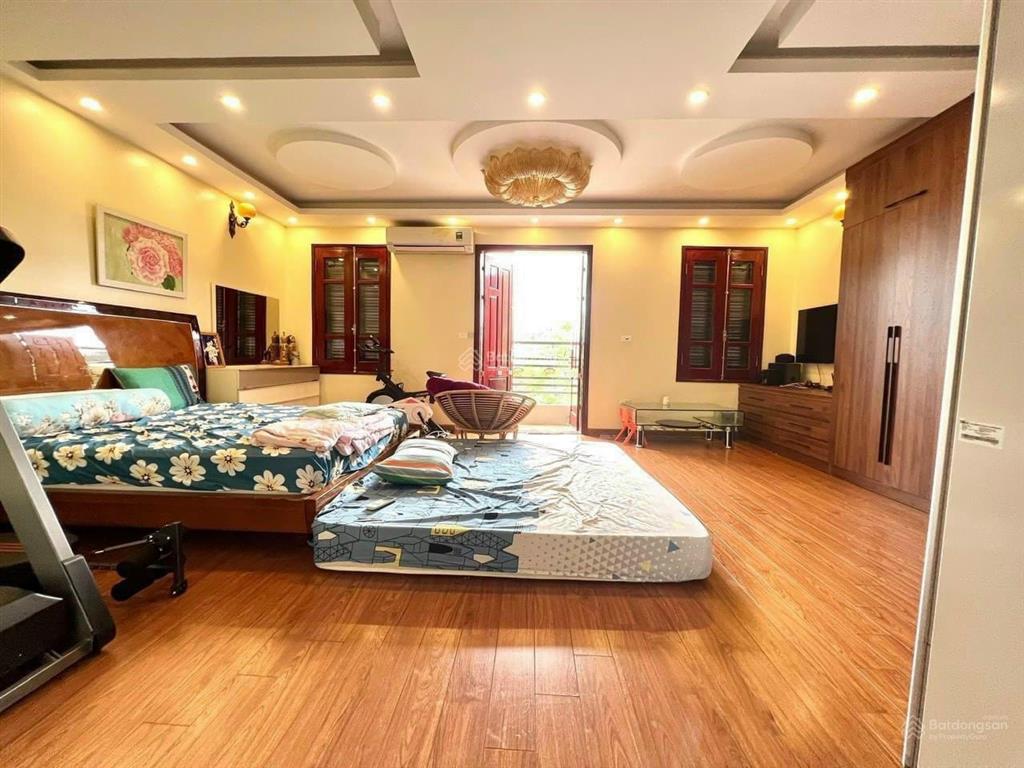 Cần bán nhà mặt ngõ phố đào tấn, quận ba đình. dt sổ 120m2 x 6t, mt 6m. đường ôtô tránh, nhà gần mp