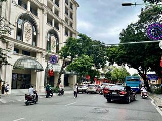 Cần bán nhà mặt phố hàng bài, quận hoàn kiếm. dt sổ 470m2 x mt 12m. vị trí rất đẹp  sát hồ gươm